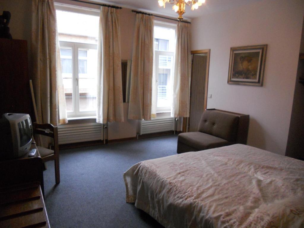 Hotel Ten Putte Gistel Szoba fotó