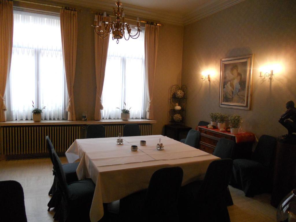 Hotel Ten Putte Gistel Kültér fotó