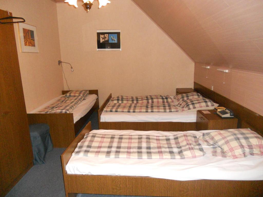Hotel Ten Putte Gistel Szoba fotó