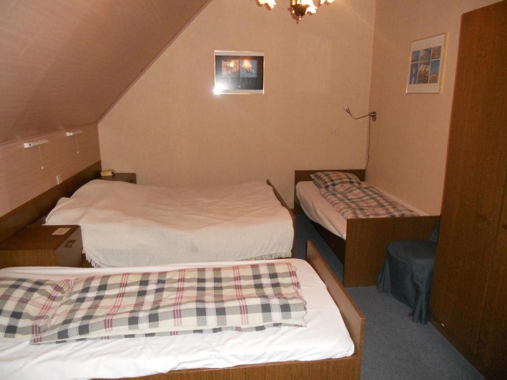 Hotel Ten Putte Gistel Szoba fotó